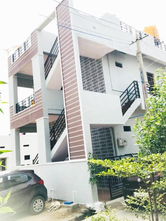 Veeru Homestay ฮอสเปต ภายนอก รูปภาพ