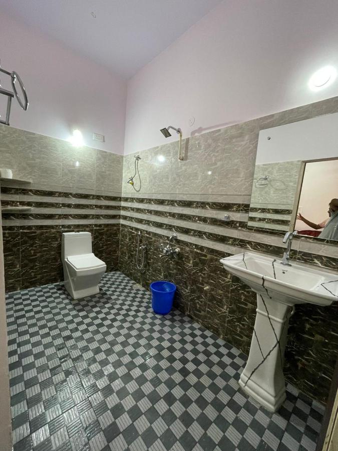 Veeru Homestay ฮอสเปต ภายนอก รูปภาพ