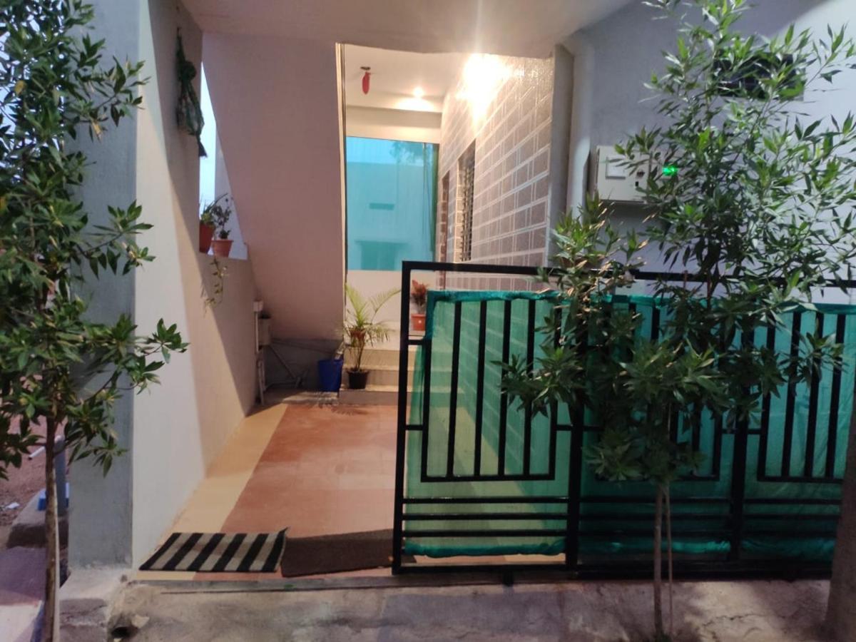 Veeru Homestay ฮอสเปต ภายนอก รูปภาพ