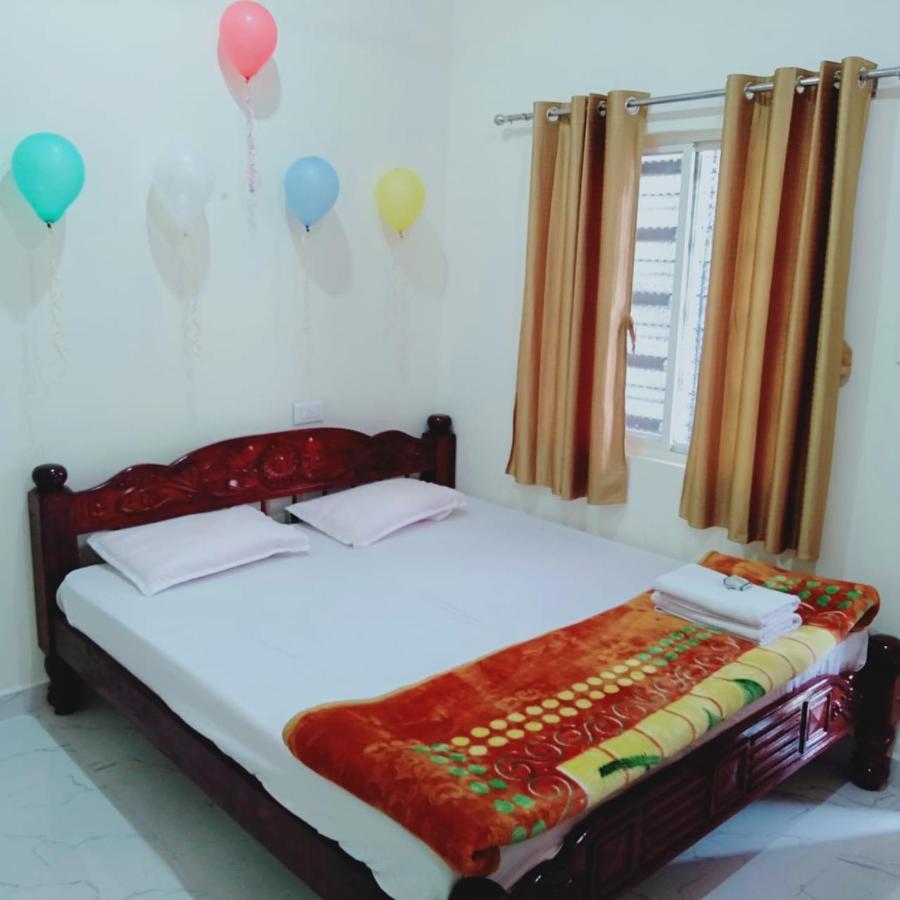 Veeru Homestay ฮอสเปต ภายนอก รูปภาพ